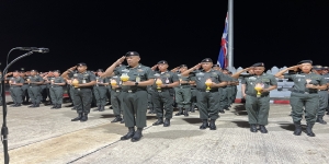 พ.ต.อ.ปฐม อุ่นอบ รอง ผบก.กฝ.บช.ตชด. เป็นประธานในพิธี จุดเทียนน้อมรำลึกในพระมหากรุณาธิคุณ  สมเด็จพระนางเจ้าสิริกิติ์ พระบรมราชินีนาถ พระบรมราชชนนีพันปีหลวง