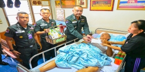 วันที่ 3 ธันวาคม 2568 เวลา 11.45 น. พล.ต.ต.นรินทร์ คำแก่น ผบก.กฝ.บช.ตชด. เดินทางไปตรวจเยี่ยม ข้าราชการตำรวจสังกัด กก.2 บก.กฝ.บช.ตชด. ตามโครงการ ครอบครัวตำรวจ เราไม่ทิ้งกัน